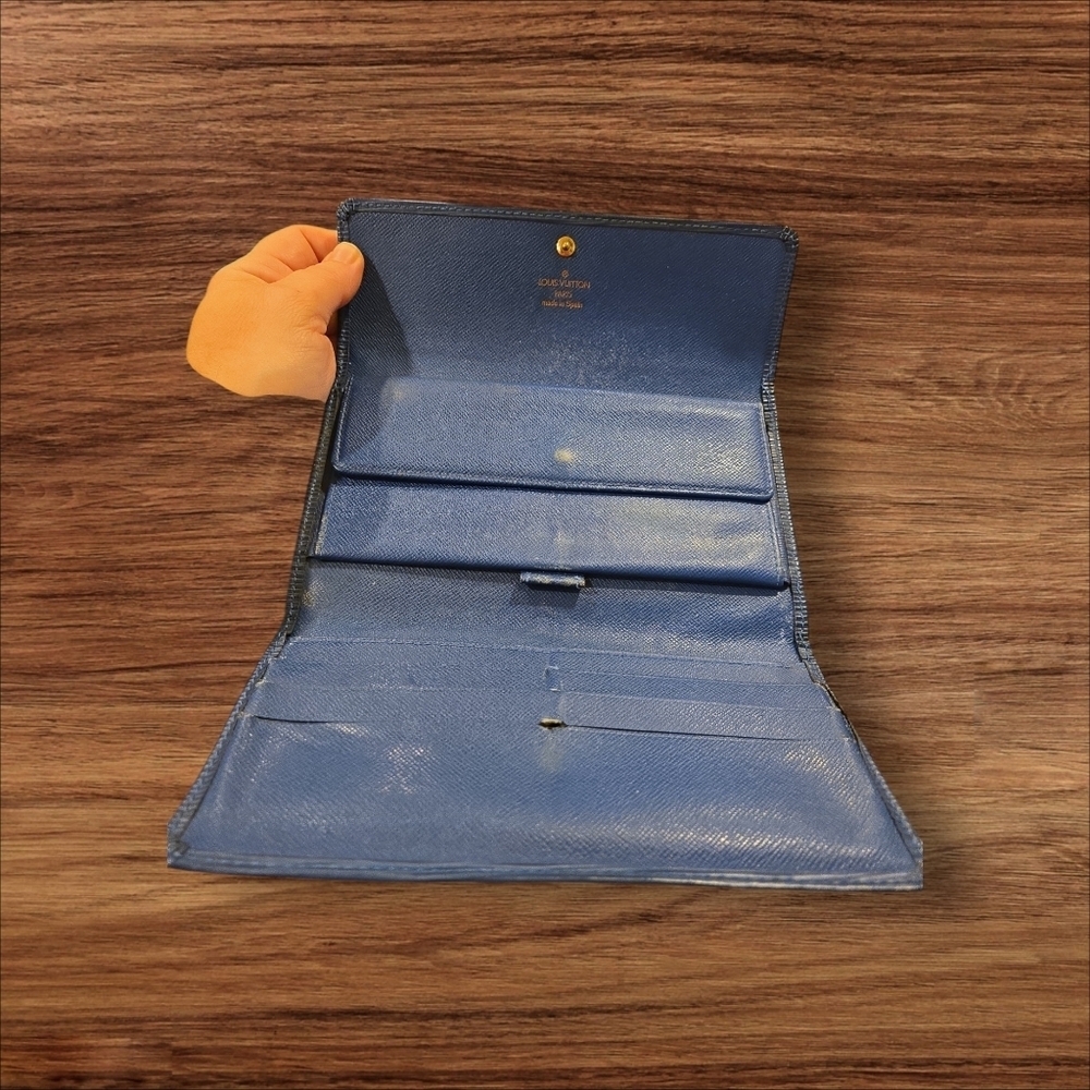 Louis Vuitton Blue Wallet - Picture 2 of 11